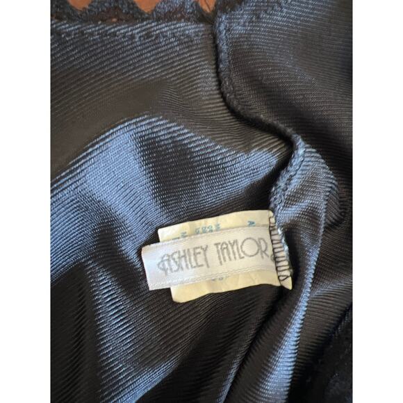 Ashley Taylor Black Lace Trimmed Camisole Size M Vintage 90's - Picture 6 of 8